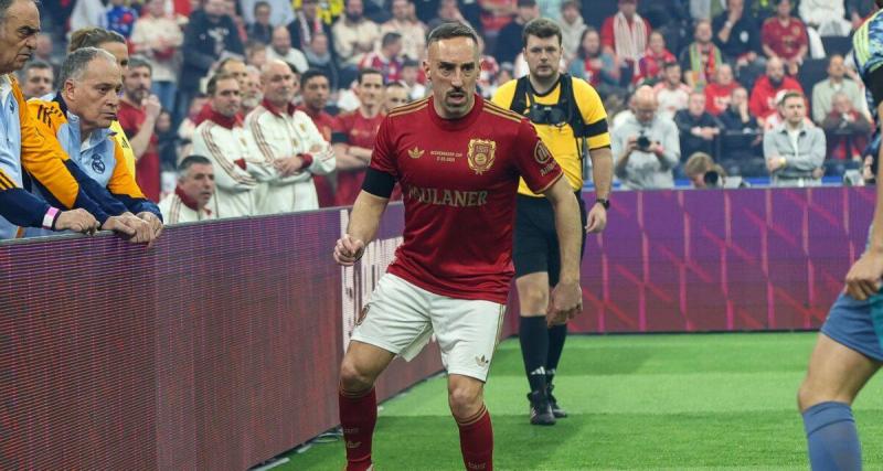 - Le but délicieux de Ribéry avec les légendes du Bayern