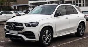 À 84 ans, il est flashé en grand excès de vitesse à près de 210 km/h au volant d’une Mercedes GLE