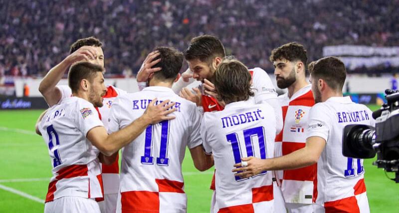  - À la pause, la France est malmenée par la Croatie