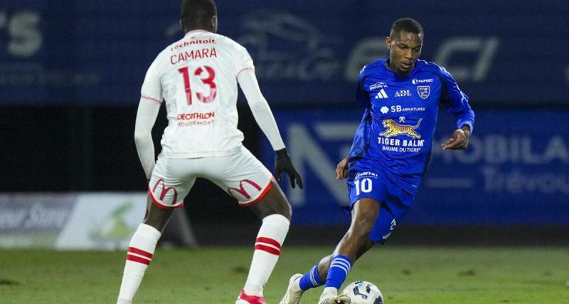  - Villefranche : le (nouveau) coup-franc surpuissant de Mroivili contre Concarneau