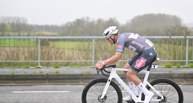  - Cyclisme : un succès entaché pour Van der Poel à cause de cet incident
