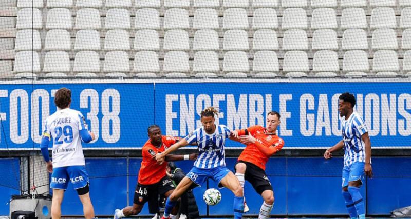  - À la pause, Lorient mène d'une courte tête à Grenoble
