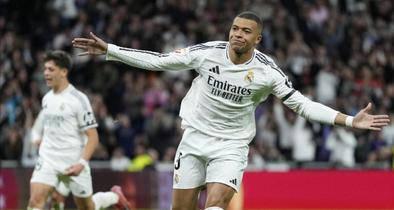  - Étranger : le premier but sur coup-franc de Kylian Mbappé en carrière