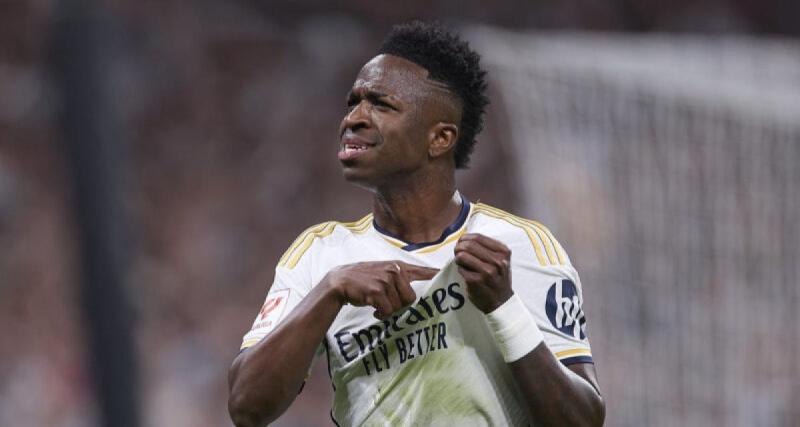  - Real Madrid : Vinicius rate un penalty, Valence marque sur l'action suivante !