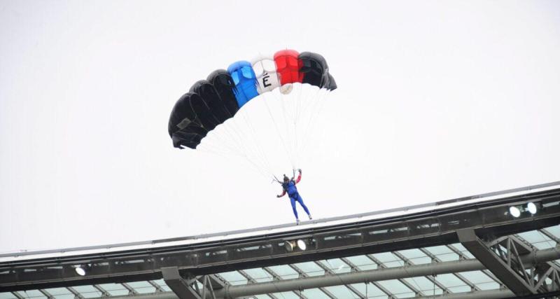  - Stade Toulousain : des explications importantes au sujet de l'accident du parachutiste avant le match face à Sale