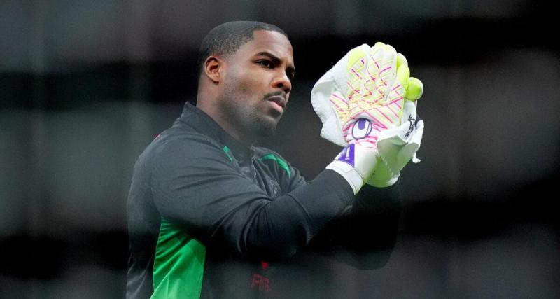  - Étranger : Mike Maignan esquive une question sur son avenir à Milan