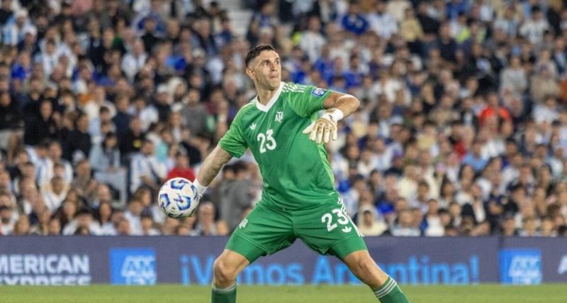  - PSG - Aston Villa : la provocation de Dibu Martinez à son arrivée en France