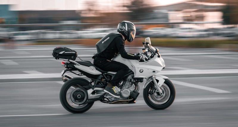  - Téléphone au guidon, vitesse, ces comportements des motards pointés du doigt
