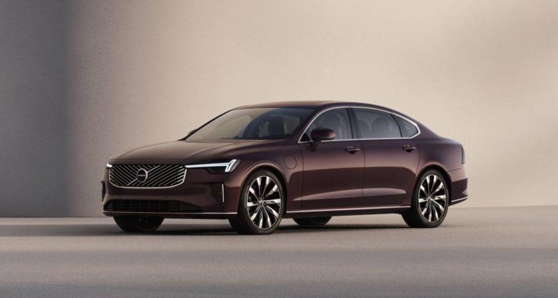  - Volvo dévoile la S90 restylée mais…