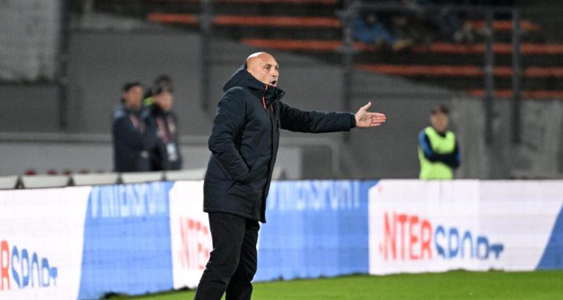  - "Je tire un grand coup de chapeau" : le coach de Lorient Olivier Pantaloni impressionné par Annecy