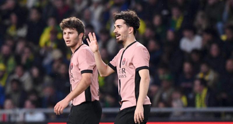  - PSG : la belle demi-volée de Vitinha contre Nantes