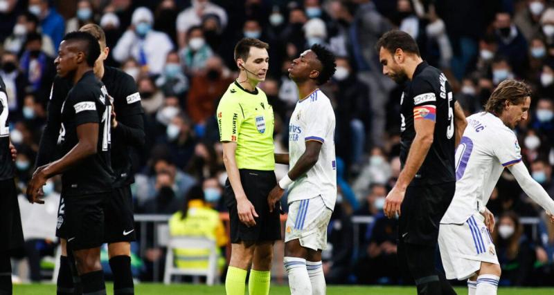  - En larmes, l'arbitre du Clasico craque... Le Real Madrid demande son remplacement !