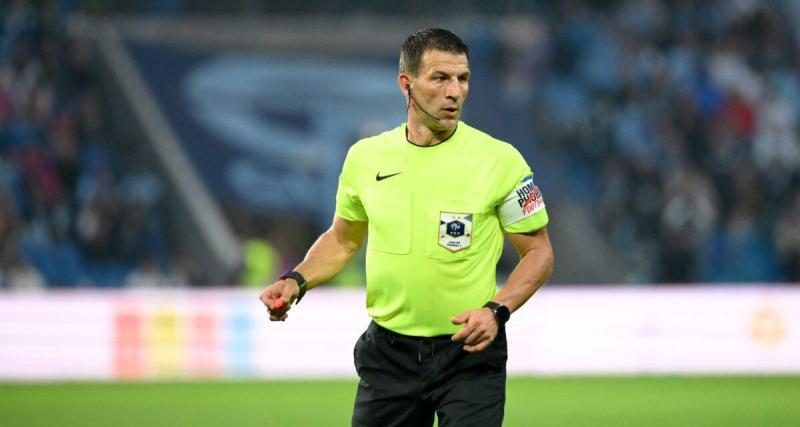  - Jérémy Stinat, arbitre mis en cause par Pablo Longoria, revient sur cet épisode