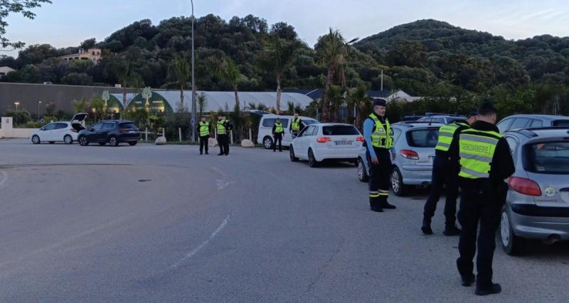  - La voiture d’une élue criblée de balles sur un parking en Corse