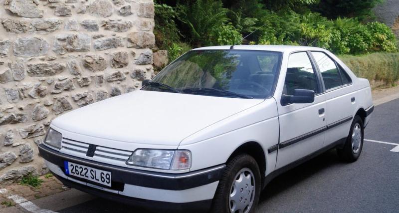  - Il tente des drifts en Peugeot 405… et se ridiculise sur Instagram