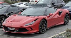 Il économise 10 ans pour s’offrir une Ferrari, elle part en fumée en seulement 1 heure