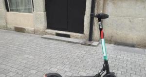 À 70 km/h en trottinette, il transporte une impressionnante cargaison de drogue