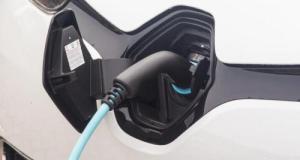 Cette ministre tacle Anne Hidalgo sur la voiture électrique