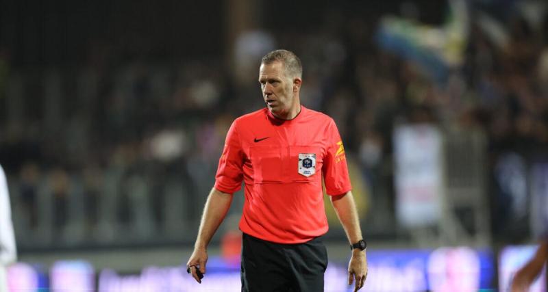  - Arbitre de Ligue 1 et de Ligue 2, Olivier Thual met un terme à sa carrière