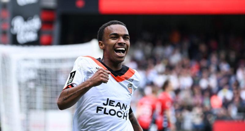  - Trophées UNFP : Éli Junior Kroupi (Lorient) élu meilleur joueur de Ligue 2