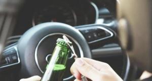 Contrôlé pour tapage nocturne, il prend le volant ivre devant les policiers