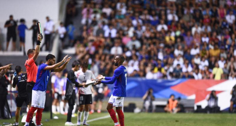  - OL : Cherki et Lacazette décorés de la médaille de chevalier de l’ordre national du Mérite