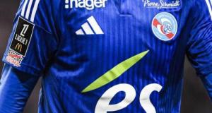 Strasbourg : le RCSA dévoile son maillot domicile pour la saison 2025-2026