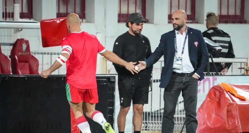  - Pro D2 – Biarritz : Menace de relégation, bras de fer au sommet