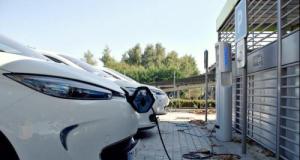 Vers l'explosion des bornes de recharge pour voitures électriques, avec ce plan du gouvernement ?