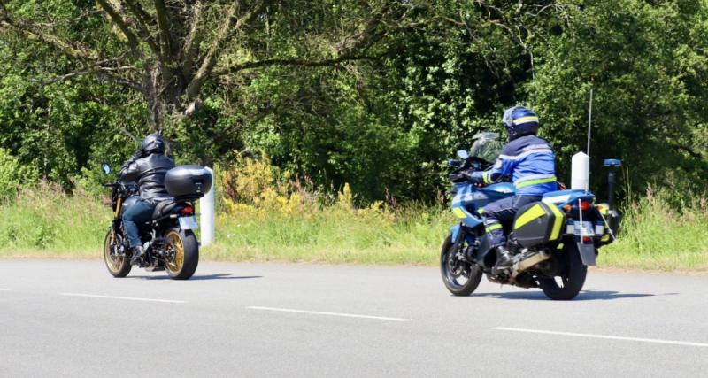  - Flashé en excès de vitesse, il tente de cacher de la marchandise dans son caleçon