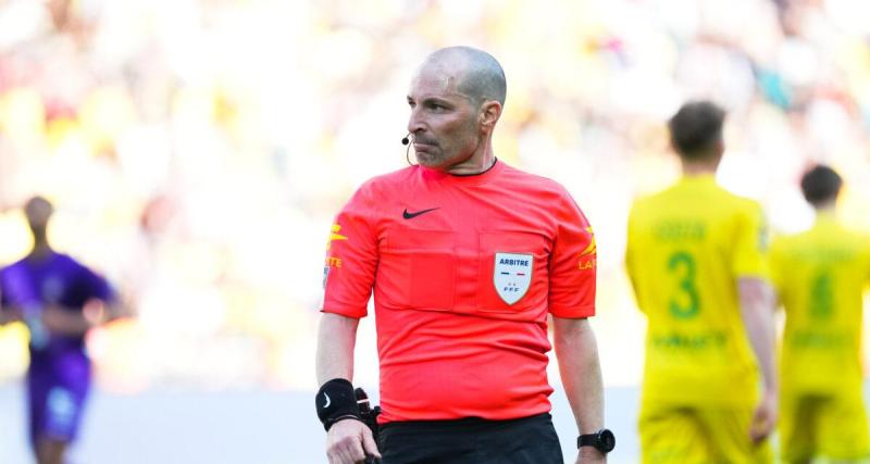  - Un arbitre de Ligue 1 expédié en Ligue 2, la sanction tombe