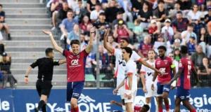 Clermont perd contre Boulogne mais reste en Ligue 2