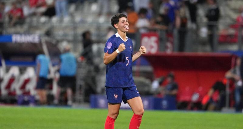  - Équipe de France (F) : le magnifique but d'Élisa De Almeida face à la Suisse
