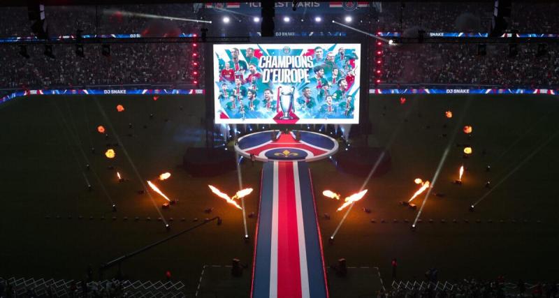  - PSG : le Parc des Princes s’embrase pour les Champions d'Europe