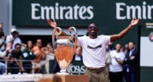 PSG : Ousmane Dembélé présente la Ligue des champions... à Roland-Garros