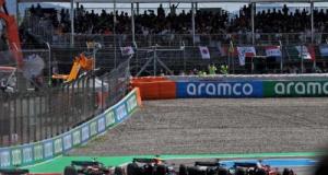 À Barcelone, la FIA frappe fort contre Verstappen !
