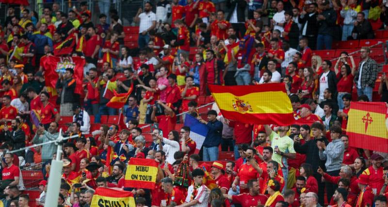  - Espagne - France : les supporters espagnols profèrent des chants racistes à l'encontre des Bleus