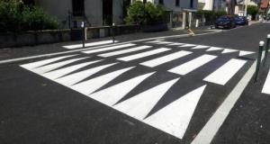 Pour réduire les excès de vitesse dans une de ses rues, cette ville a trouvé la solution ?