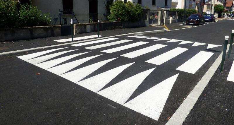  - Pour réduire les excès de vitesse dans une de ses rues, cette ville a trouvé la solution ?