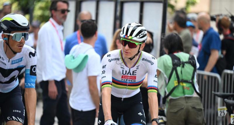  - Cyclisme : Pogacar inspecte les vélos de ses rivaux et fait sourire tout le peloton