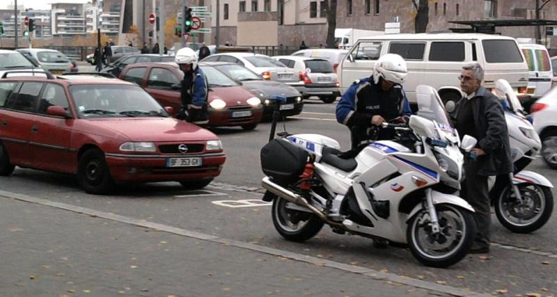  - Excès de vitesse, 10 000 euros par la fenêtre : un banal contrôle routier fait tomber un trafic de drogue à 3 millions d’euros
