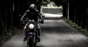 Les motards réunis pour manifester contre la ZFE de cette ville