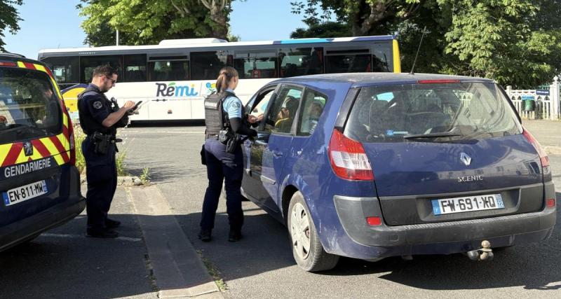 - Au volant d’une voiture volée, il tente d’échapper aux policiers... Pas malin