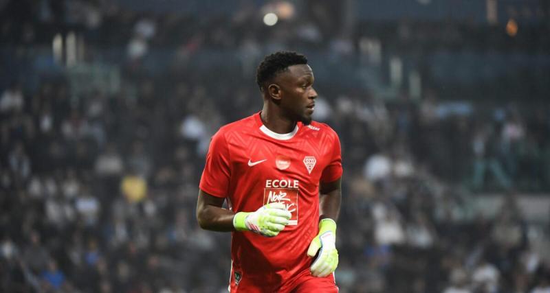  - Angers : Yahia Fofana a un courtisan en Italie