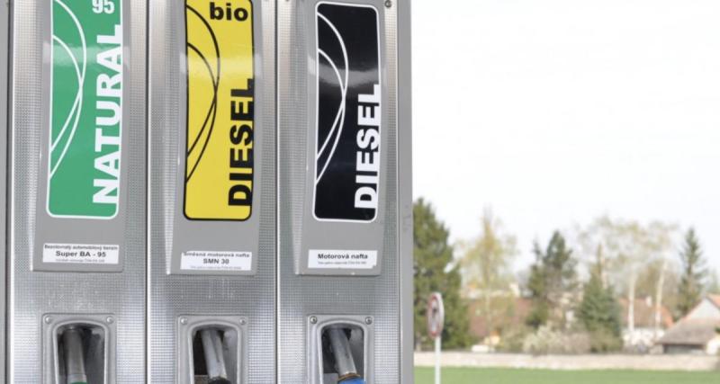  - Une petite pause à la station essence, et les conducteurs perdent toutes leurs économies