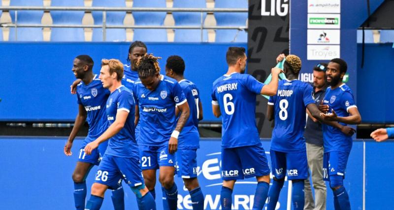  - Troyes : l'ESTAC renforce son défense (off)