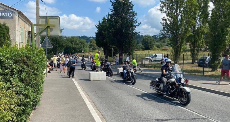  - 1 500 motards réunis pour un vibrant hommage à Coluche