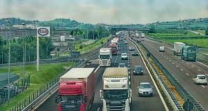 Aux Pays-Bas, les poids lourds vont être taxés à la distance