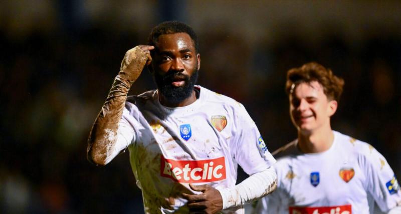  - Ligue 2 : plusieurs clubs sur le Manceau Arnold Vula, Annecy s'offre un buteur de National