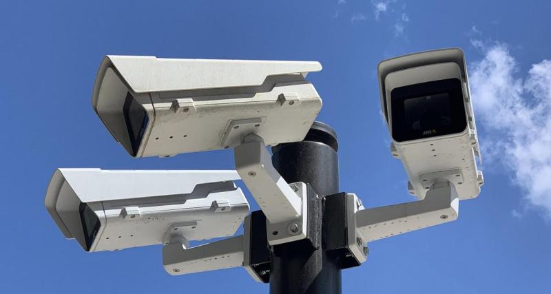  - Un homme vole une voiture avant de la ramener car il avait été filmé par la vidéosurveillance